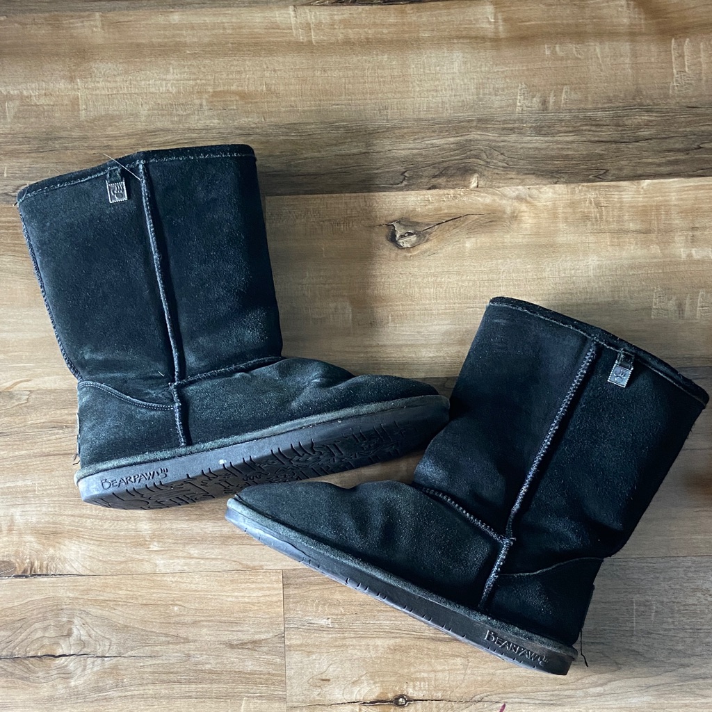 Bearpaw Black Suede Boots 10